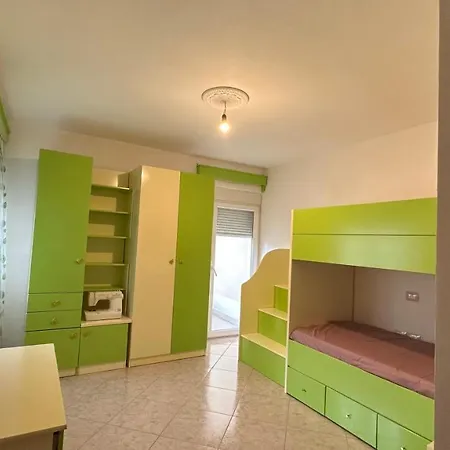 דירה Meghy Vlorë